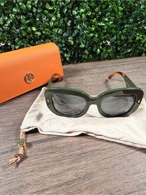 Tory Burch Olive Green and Brown Square Sunglasses
